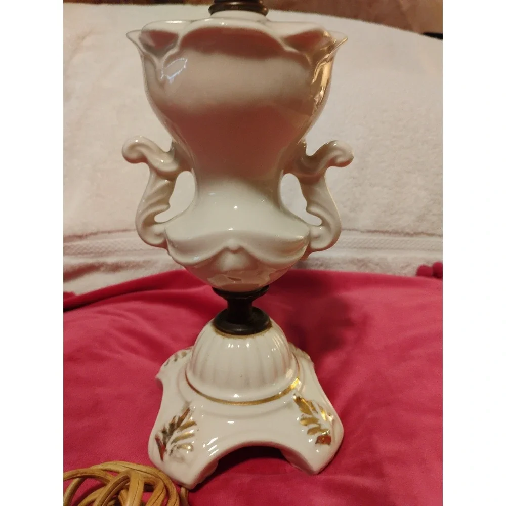 Antique Germany '15108' Porcelain Figural Table Lamp Rose Design‎ With 24K Gold